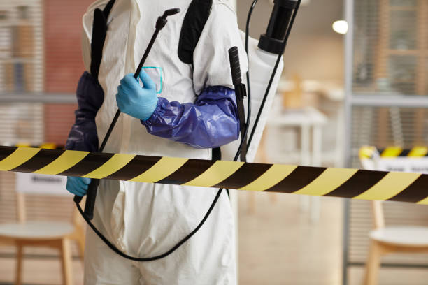 Professional Biohazard technician working in Bellevue, WA